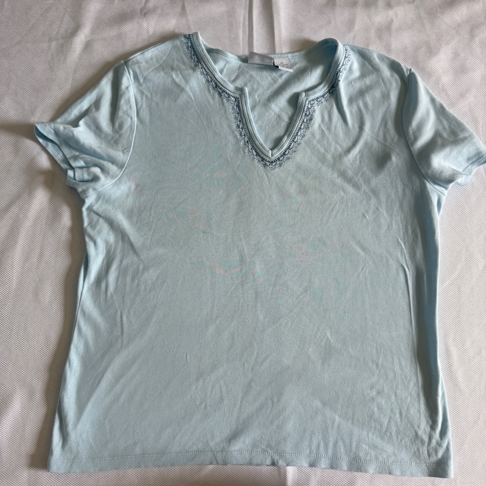 Sonoma Light Blue Embroidered V-Neck Tee – Women’s XL
